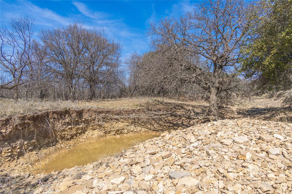 R Henderson 162 - Farm