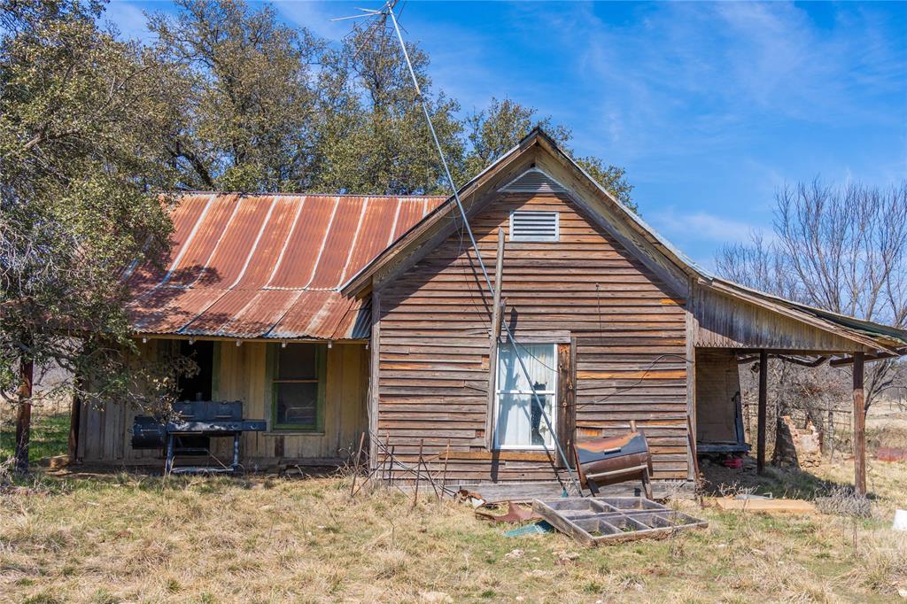 R Henderson 162 - Farm