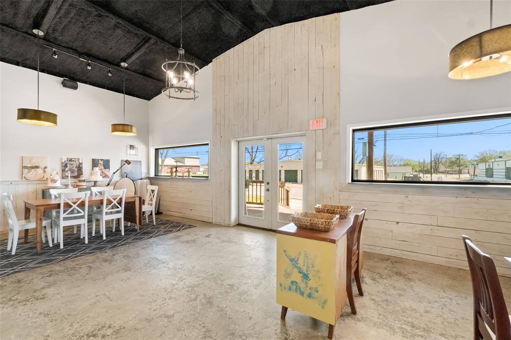 Old Town - Commercial Sale