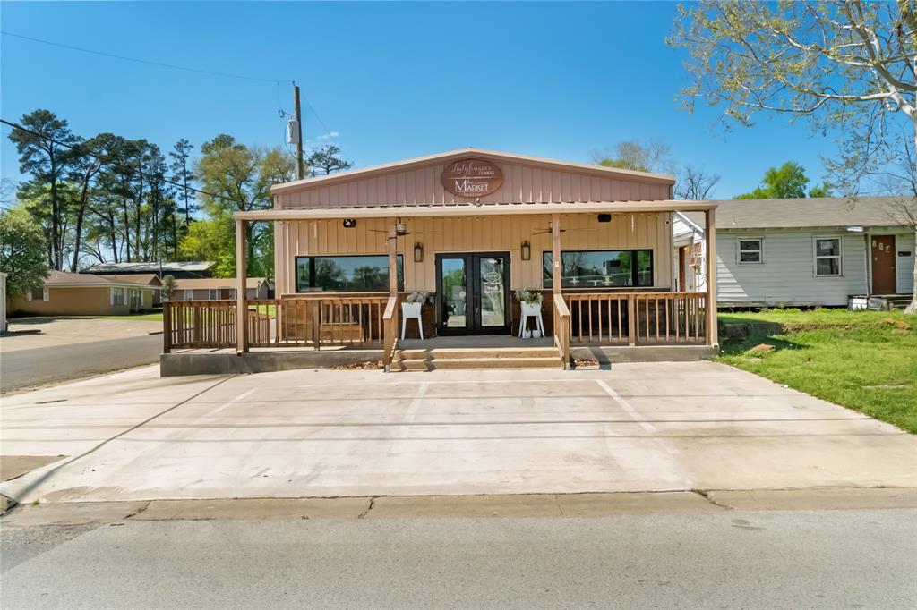 Old Town - Commercial Sale