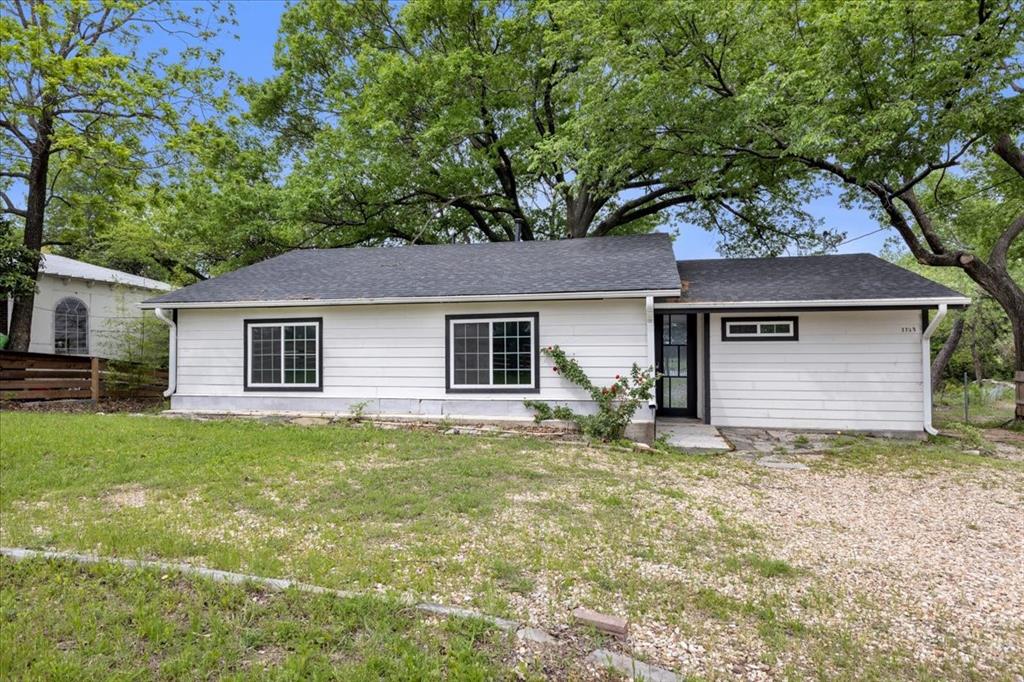 1125 Rodeo Center Boulevard