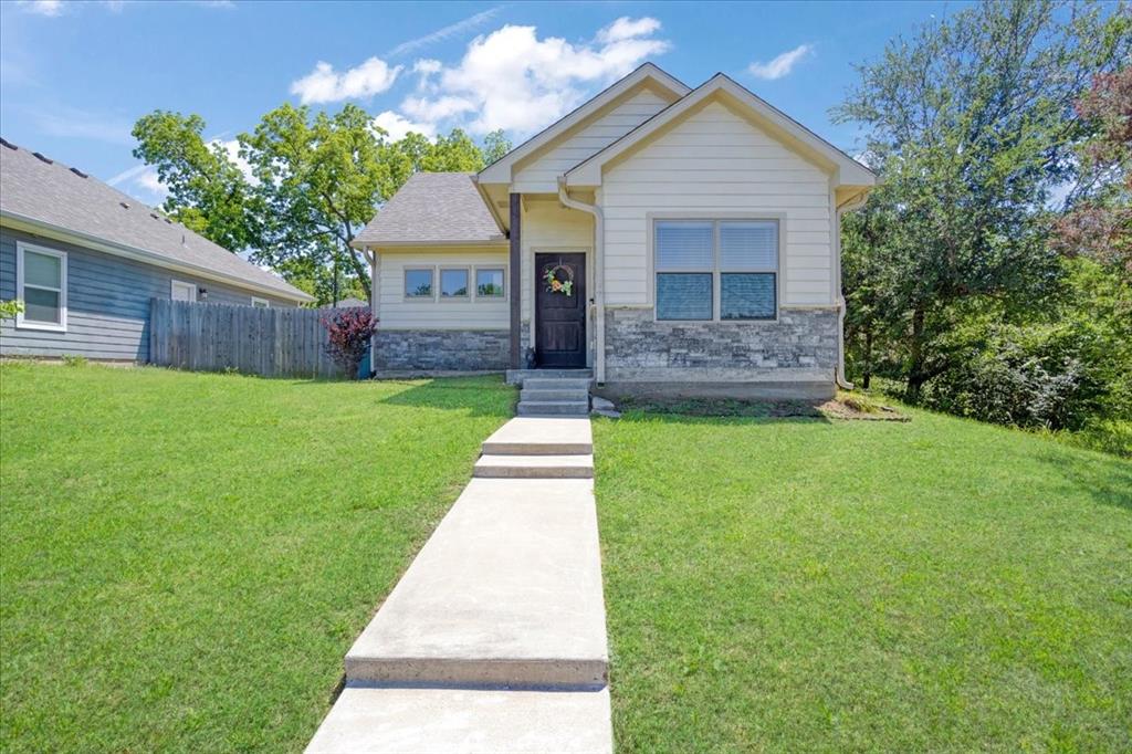 1226 W Elm Street