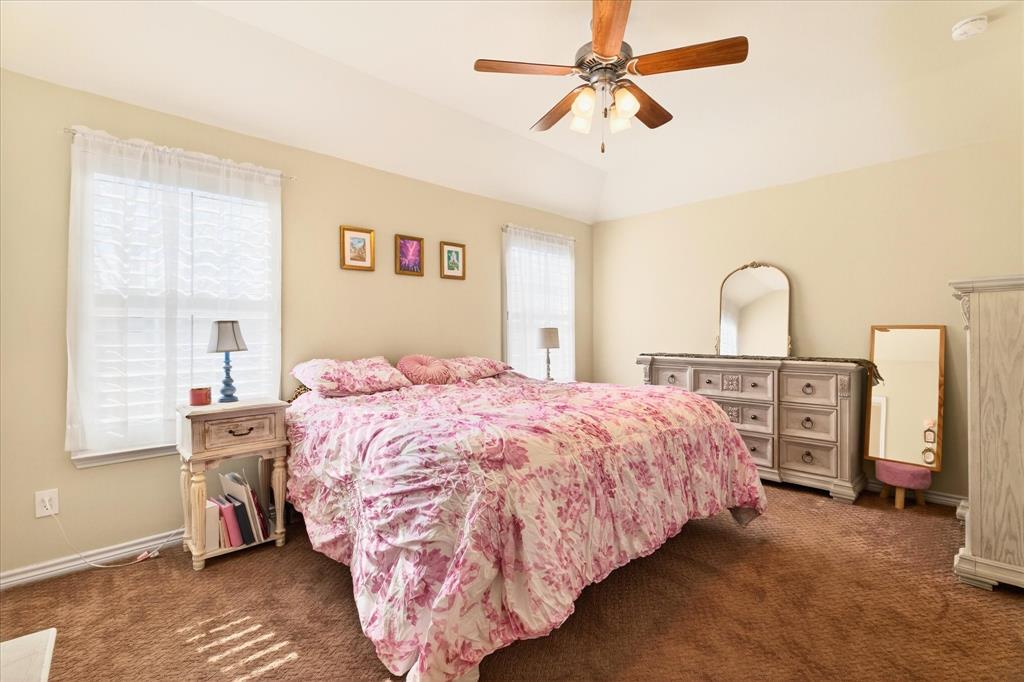 Oak Point Estates - Residential