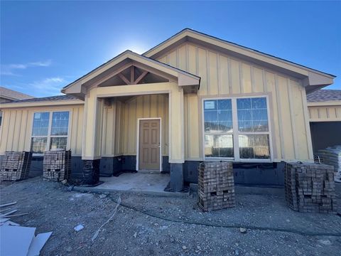 A home in Glen Rose