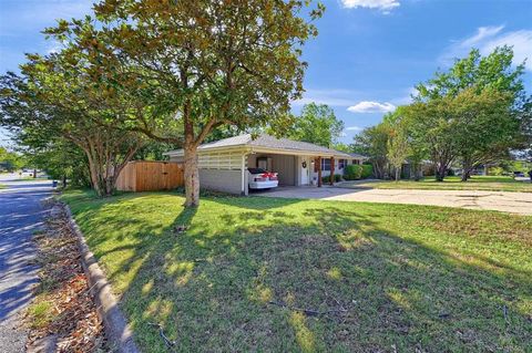 Tiny photo for 2000 Brenda Avenue, Denison, TX 75020 (MLS # 21196771)