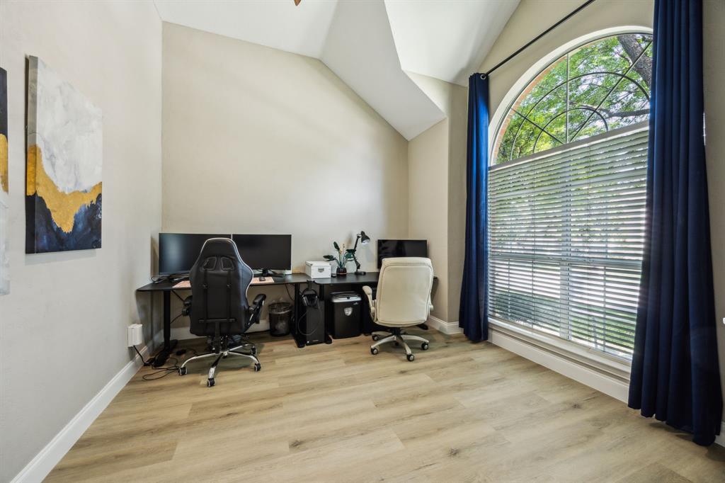 421 Vista Noche Drive