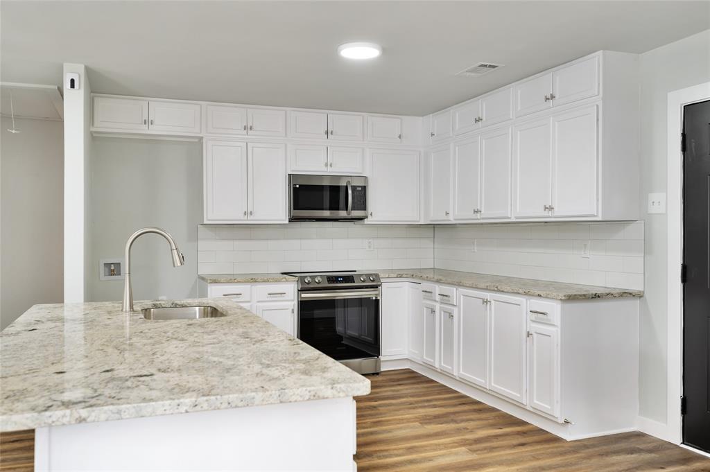 Oak Lake Sub - Residential