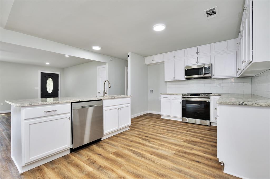 Oak Lake Sub - Residential