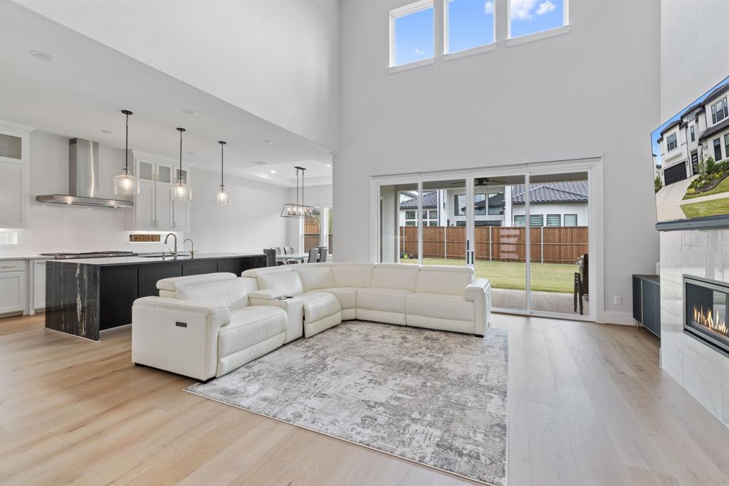 11991 Cloverdale Road