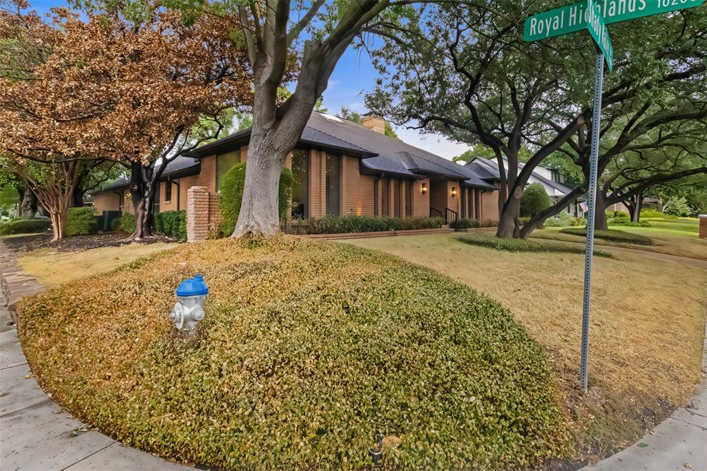 9401 Shady Valley Drive