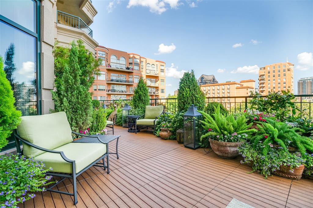 Plaza Turtle Creek - Residential