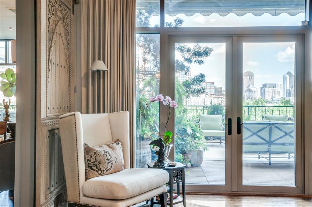 Plaza Turtle Creek - Residential