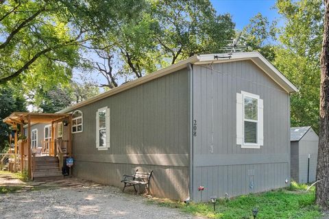 A home in Mabank