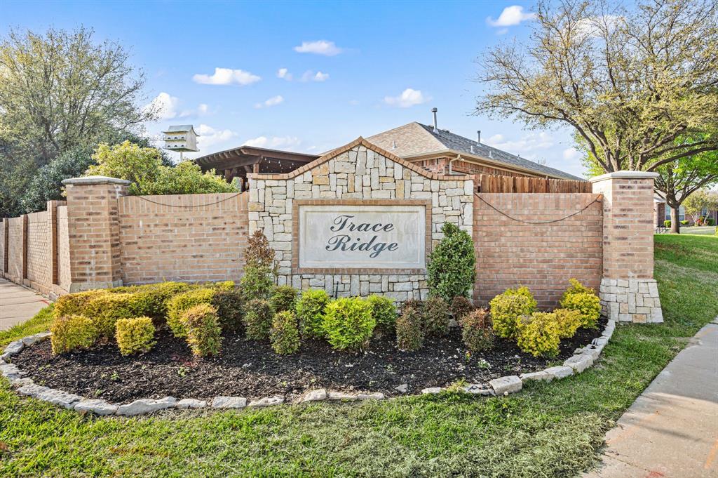 8625 Shadow Trace Drive