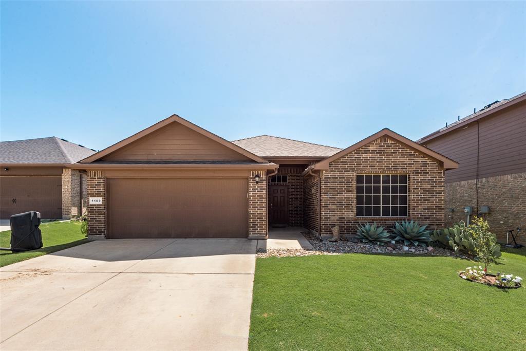 1109 Autumnwood Drive