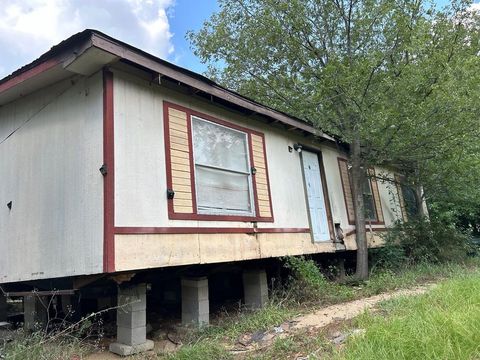 A home in Alvarado