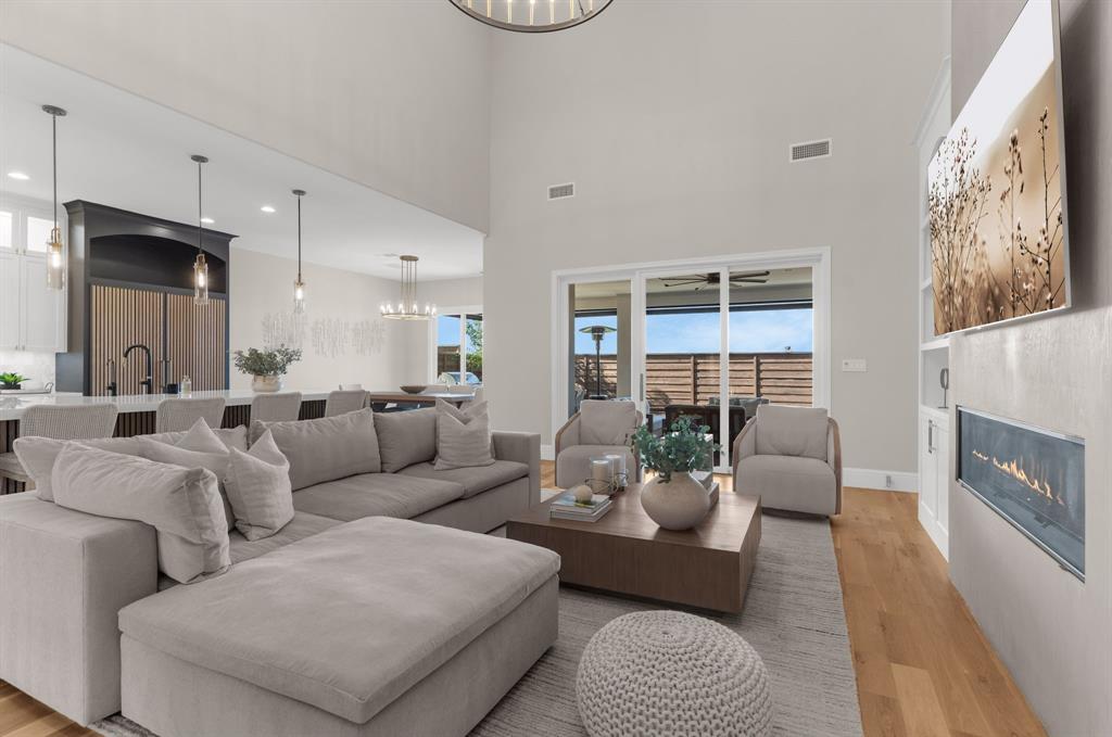 Wyndsor Pointe - Residential