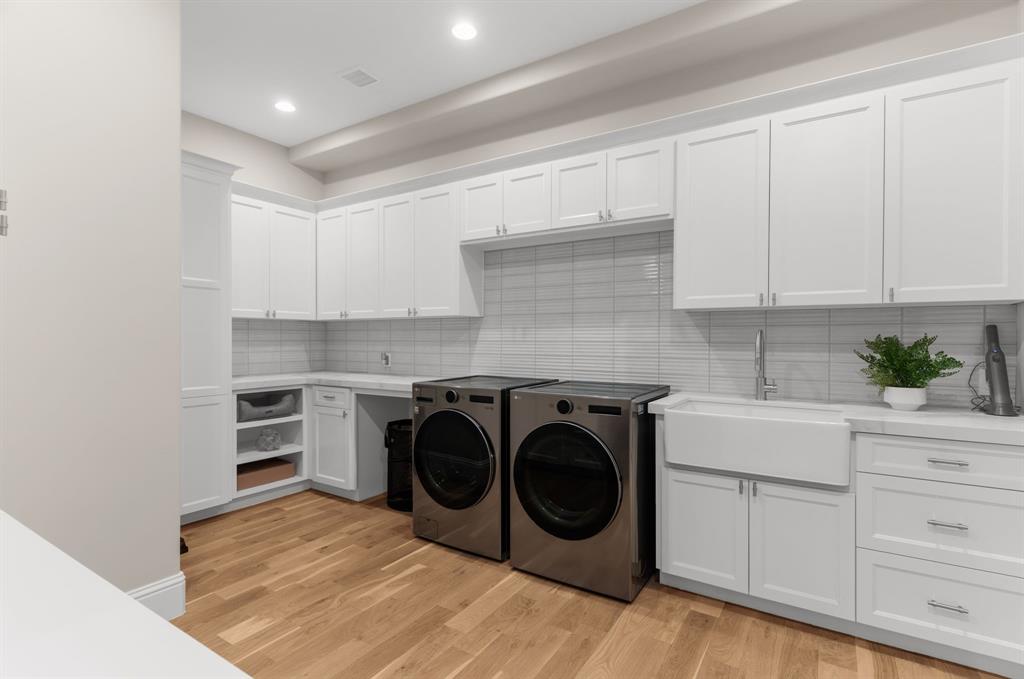 Wyndsor Pointe - Residential