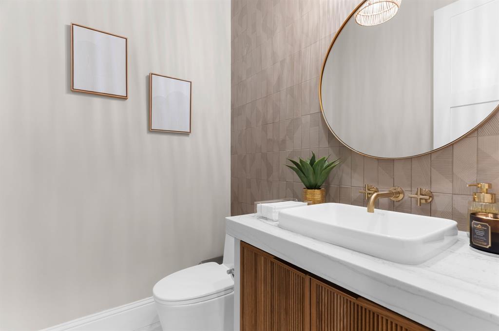 Wyndsor Pointe - Residential