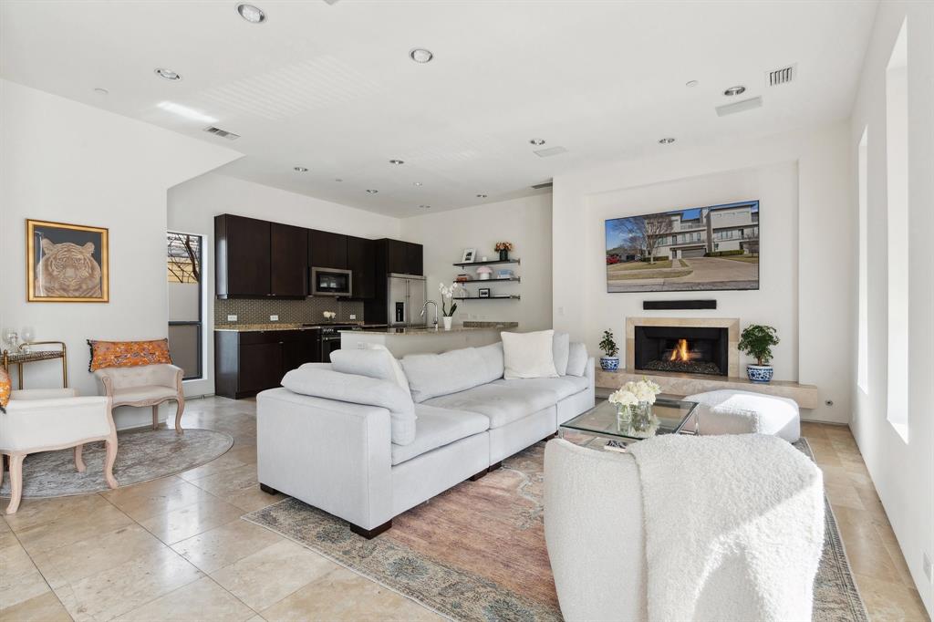 Dwellings Deere - Residential Lease