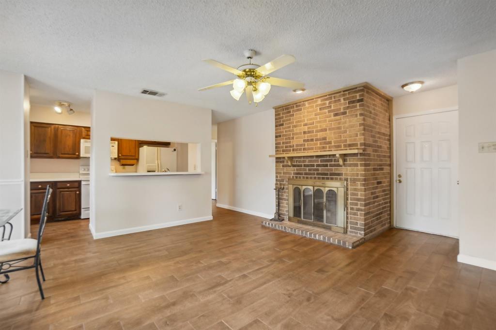 1301 Memory Lane 4910