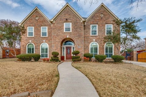 Photo of 702 E Peninsula Drive, Coppell, TX 75019 (MLS # 21177027)