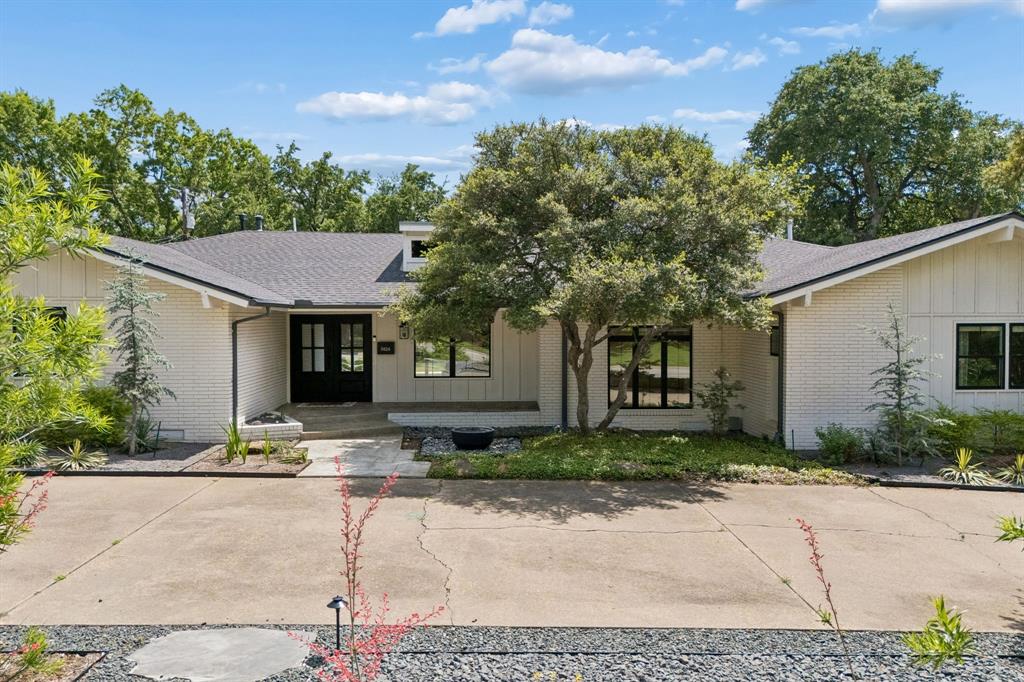 7424 Stonecrest Drive