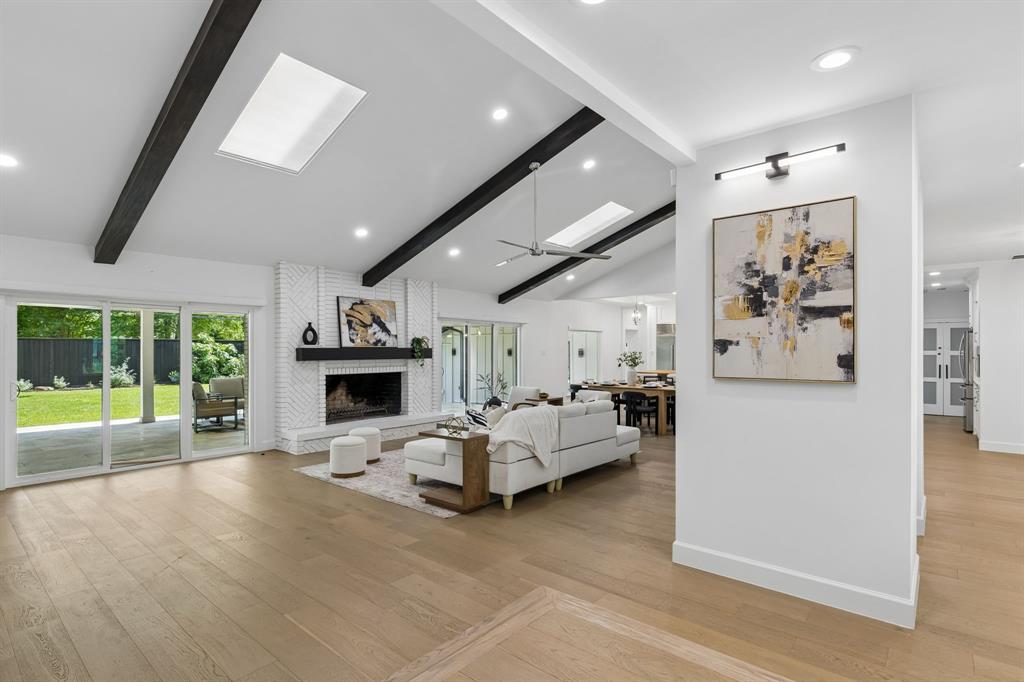 7424 Stonecrest Drive