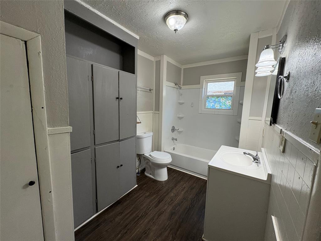 Laynes Add - Residential Lease