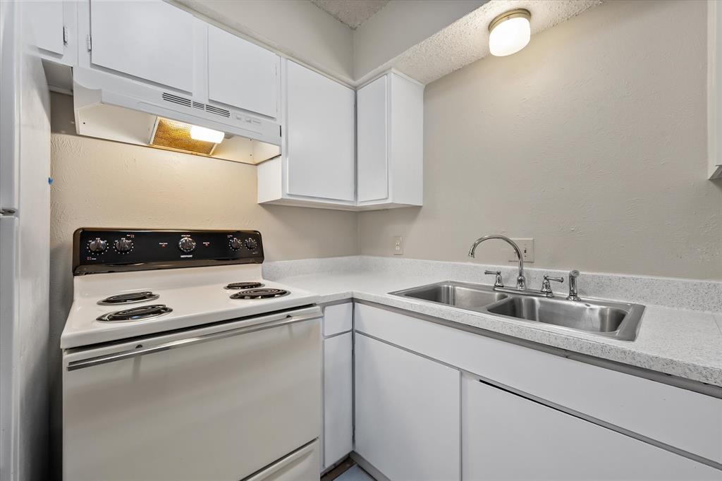 Elliott Heights Add - Residential Lease