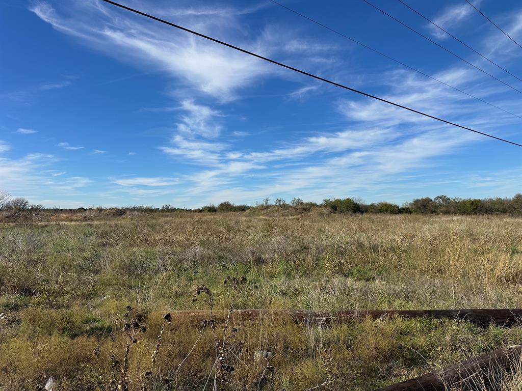 MAGNESS - Commercial Sale