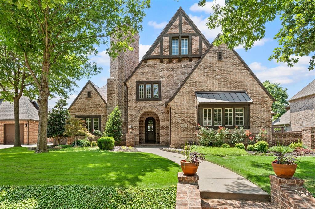 6804 Whittier Lane