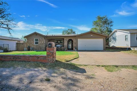 106 35th Street Snyder TX 79549
