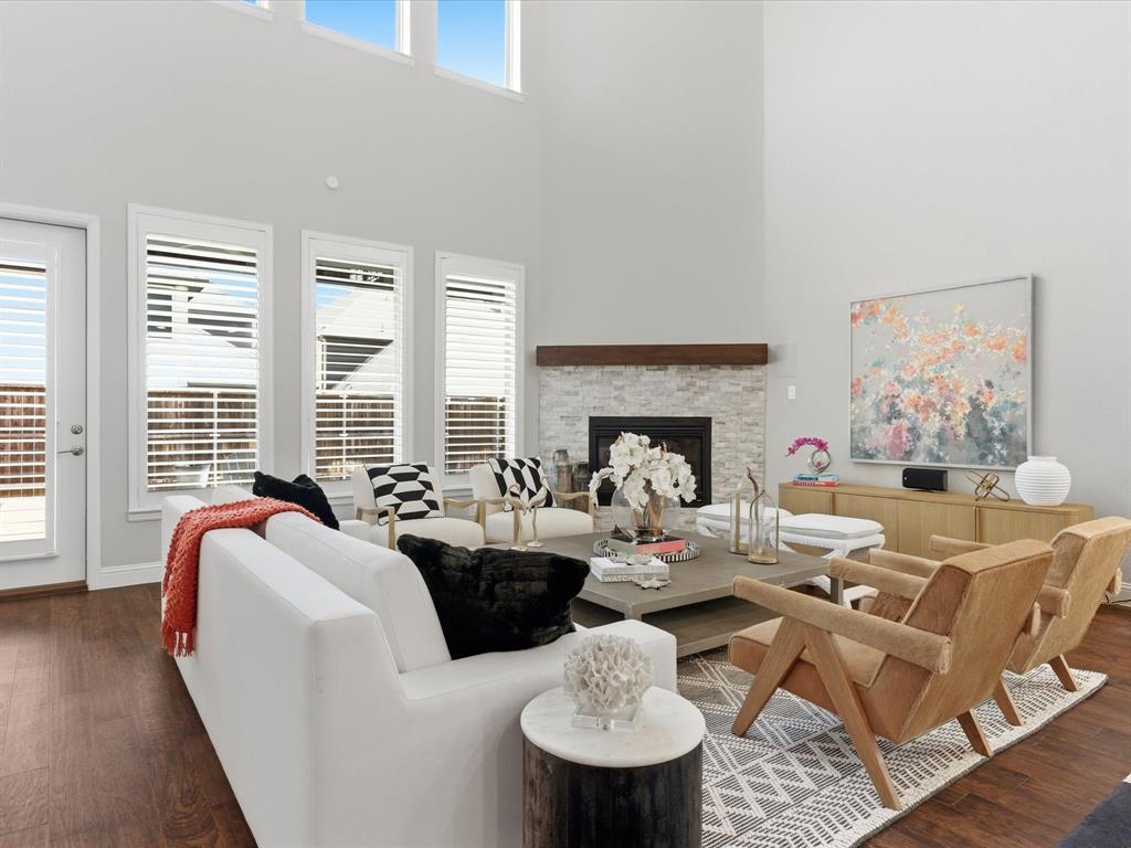 Castle Hills - Ph - Residential