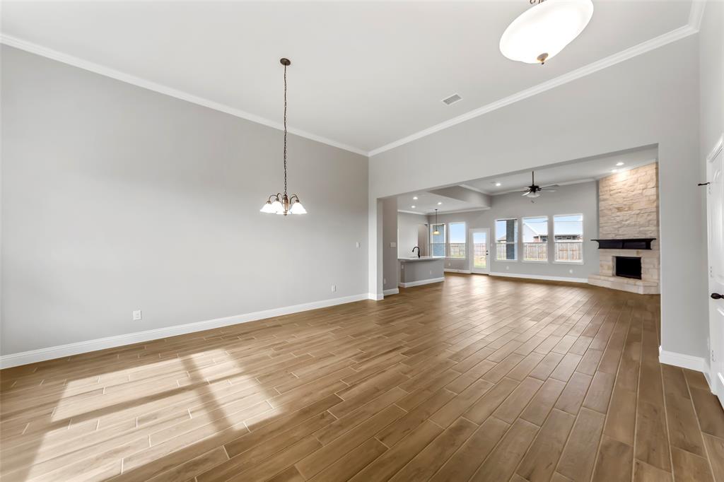 2078 MEADOWBROOK Lane
