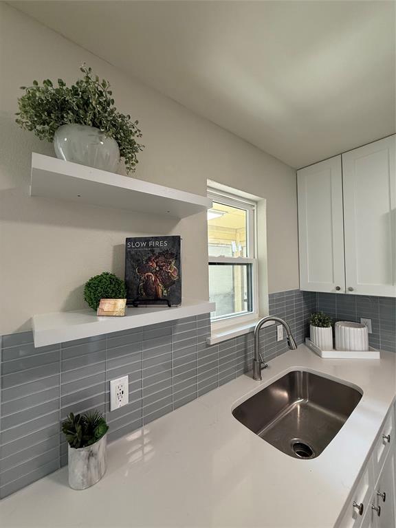 3129 Sondra Drive 203