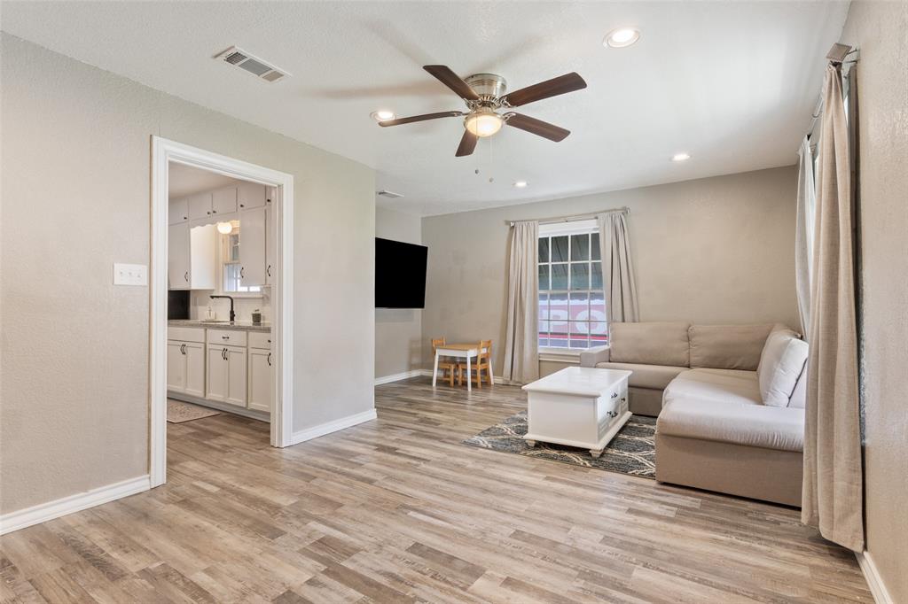 La Vega Park Ac Annex - Residential