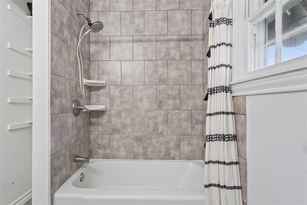 La Vega Park Ac Annex - Residential