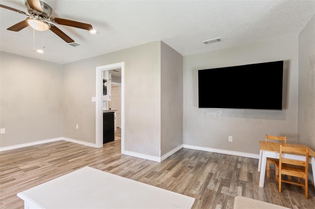 La Vega Park Ac Annex - Residential