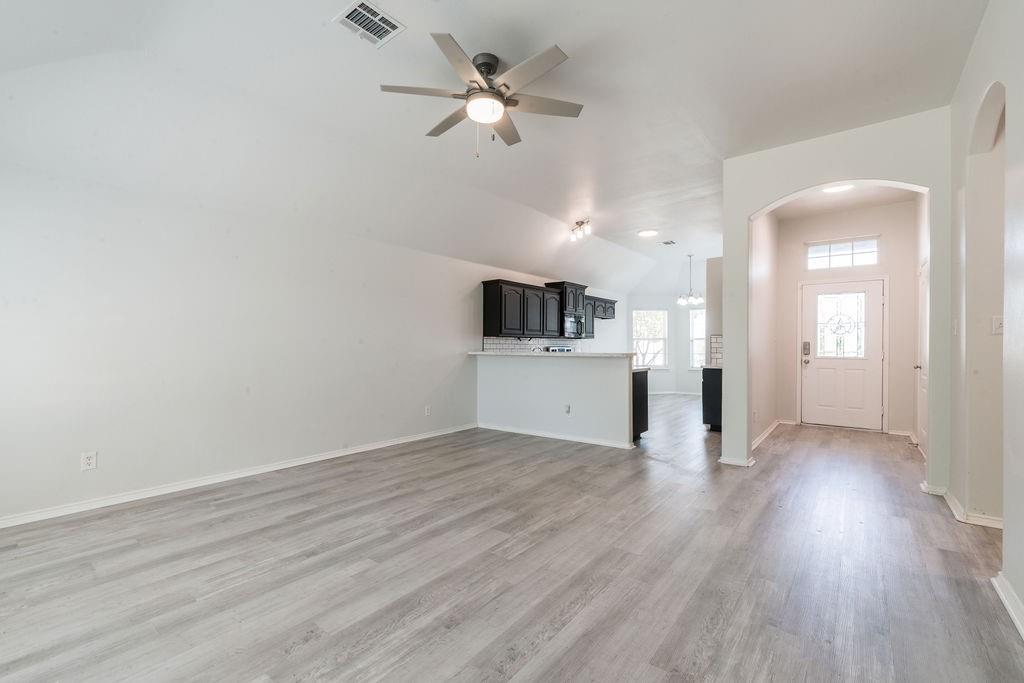 912 Hidden Oaks Drive