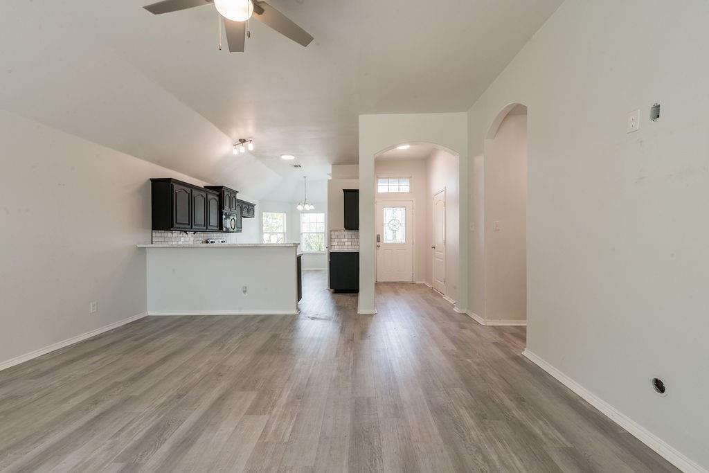 912 Hidden Oaks Drive