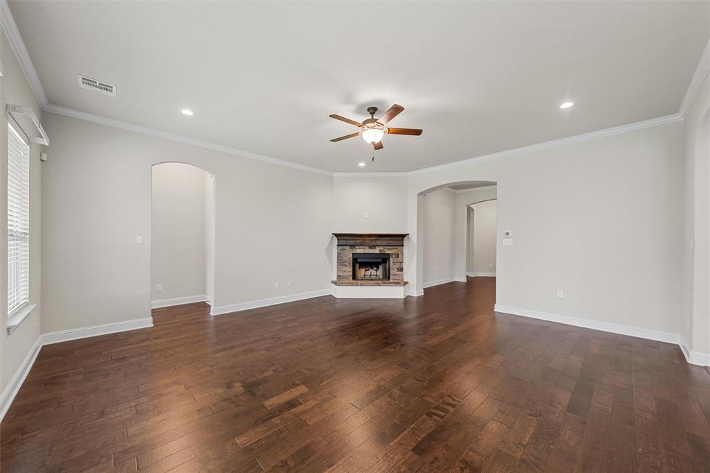 1093 Hesselridge Drive