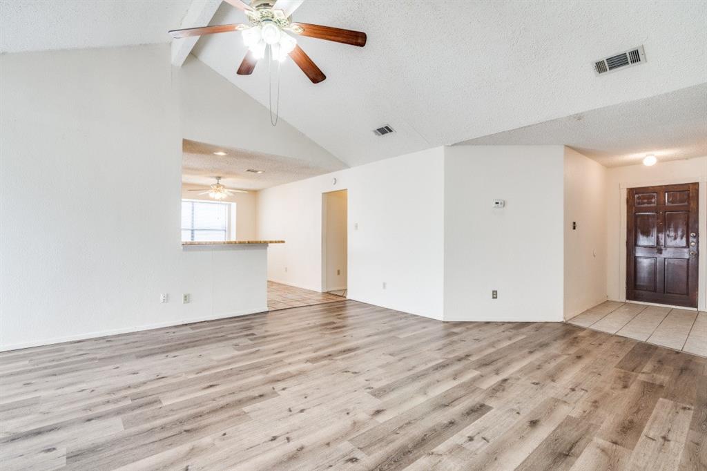 3313 Willowglen Drive