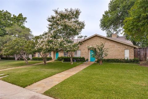 7517 Meadow Oaks Drive Dallas TX 75230