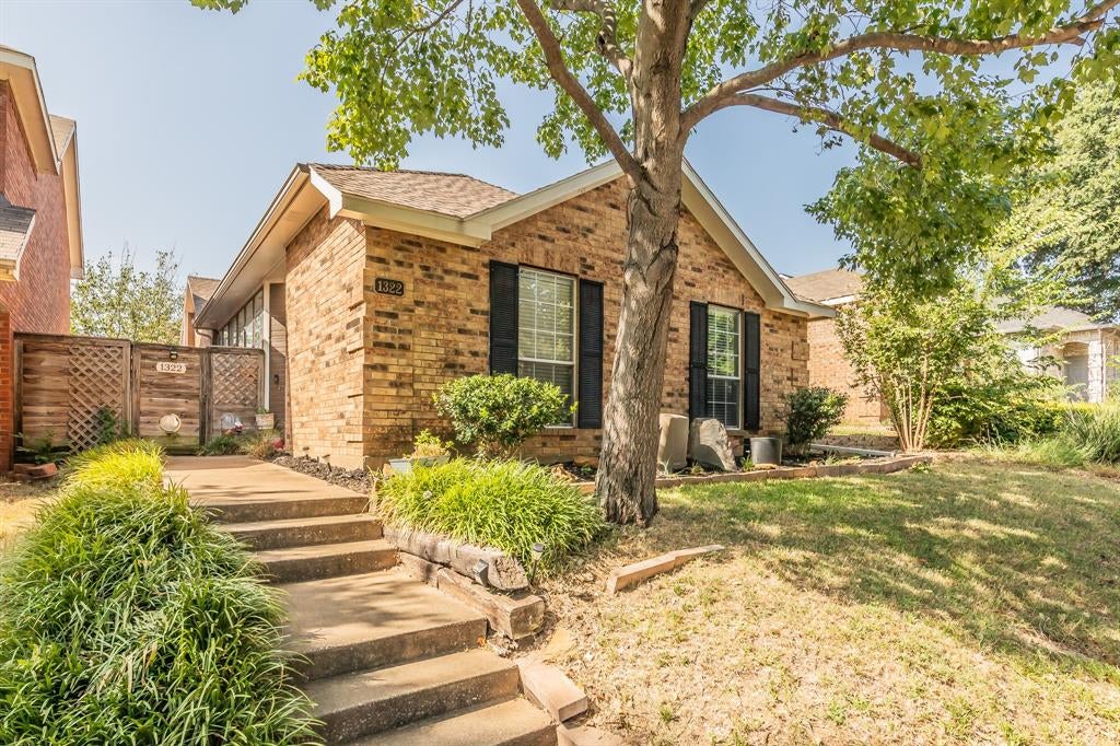 1322 Overlook Drive