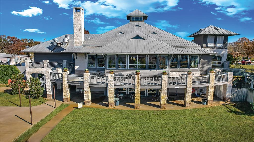 Pinnacle Club - Residential