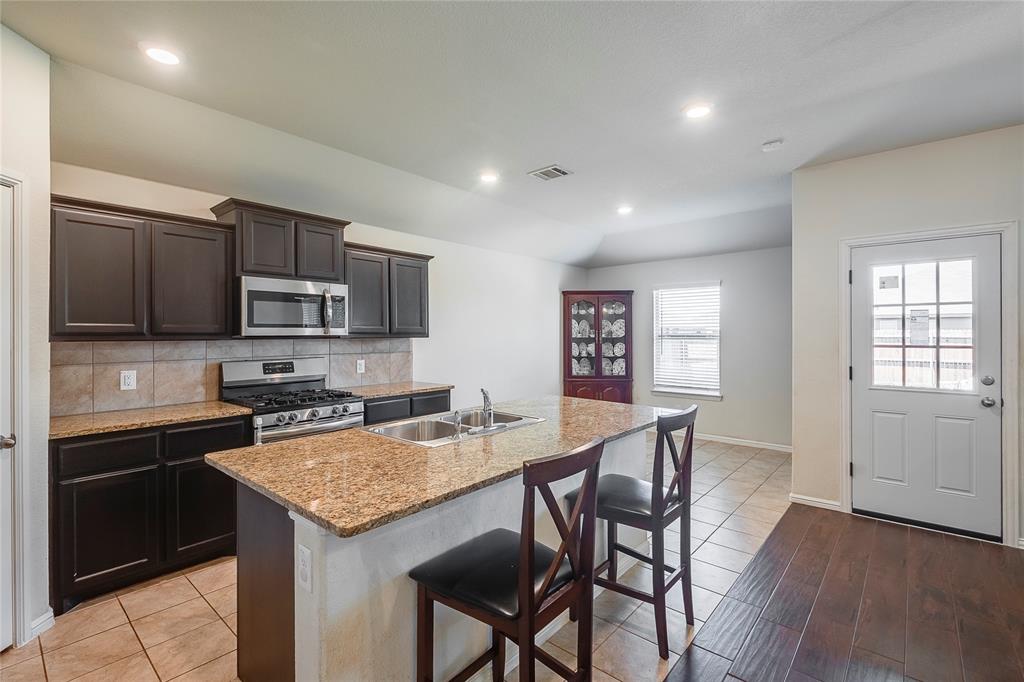 Crowley, Texas 76036, United States, 3 Bedrooms Bedrooms, ,2 BathroomsBathrooms,Residential,Active,204323