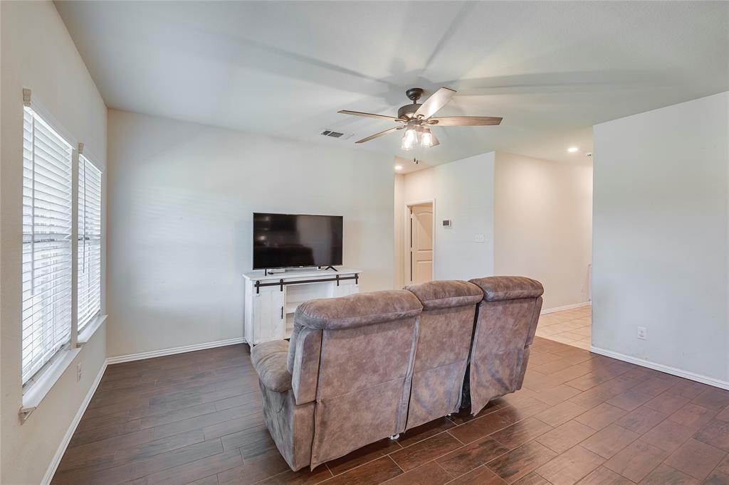 Crowley, Texas 76036, United States, 3 Bedrooms Bedrooms, ,2 BathroomsBathrooms,Residential,Active,204323