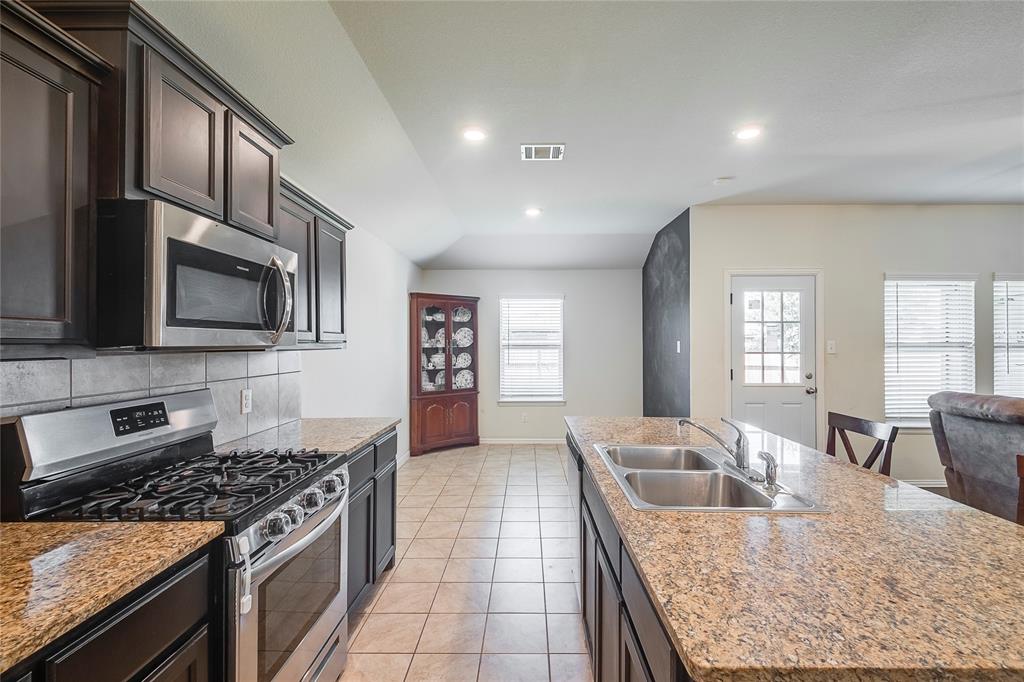 Crowley, Texas 76036, United States, 3 Bedrooms Bedrooms, ,2 BathroomsBathrooms,Residential,Active,204323