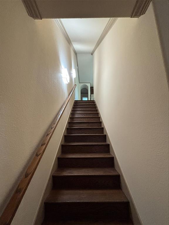 Flora Street Twnhms 02 - Residential Lease